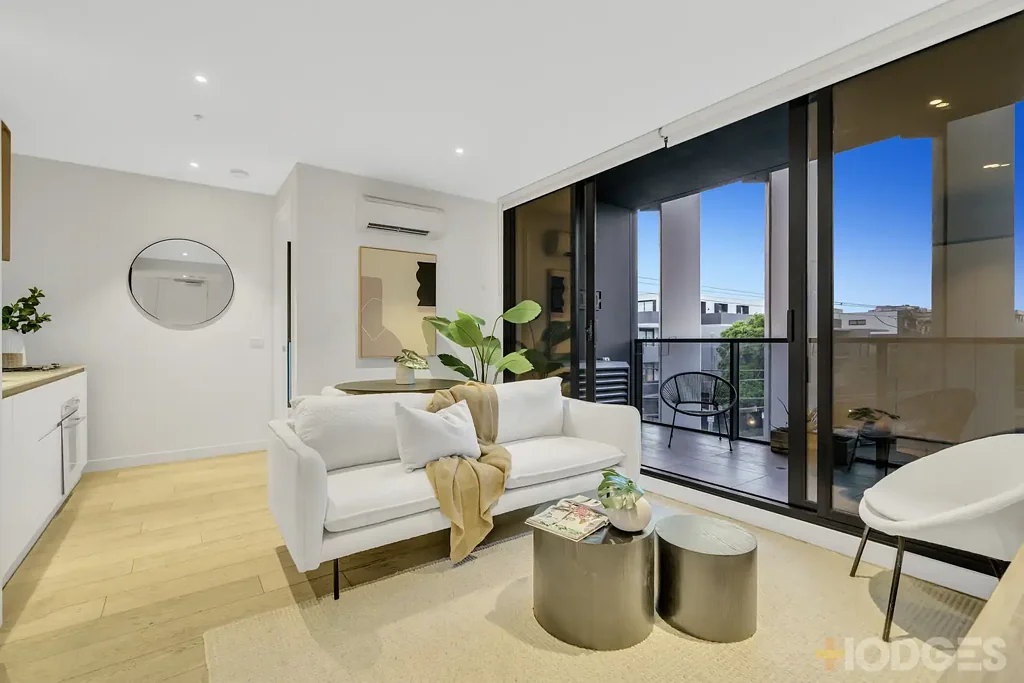 206/276 Neerim Road, Carnegie, VIC 3163