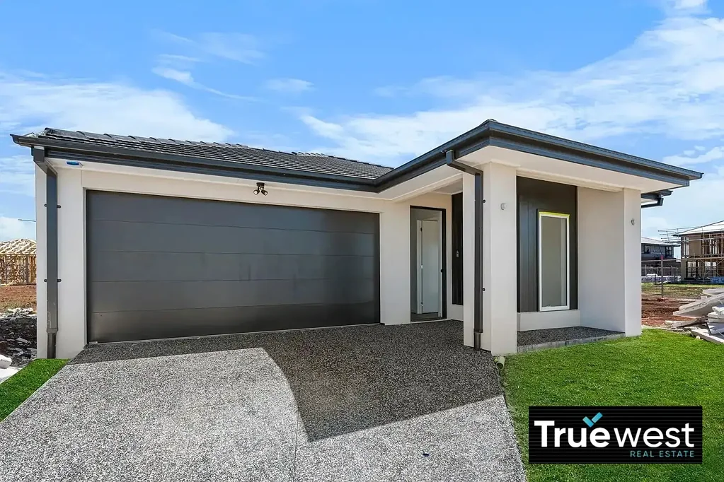 5 Alrose Grove, Deanside, VIC 3336