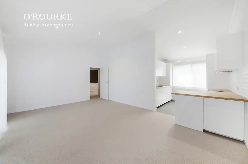 Stunning Renovated Apartment