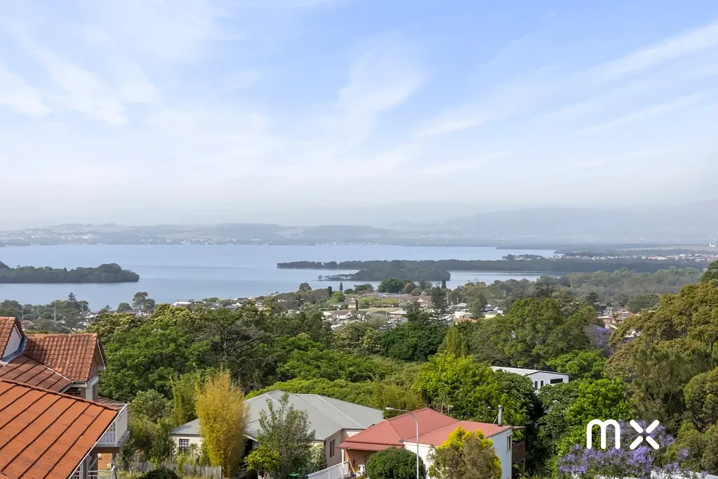 4 Pennant Crescent, Berkeley, NSW 2506