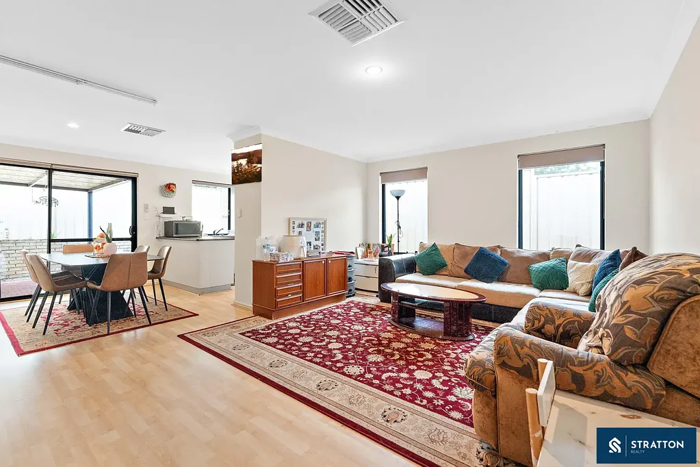 Wilson 4 Bedroom Beautifully Maintained 4-Bedroom, 2-Bathroom Home in a Prime Location Close to All Amenities!