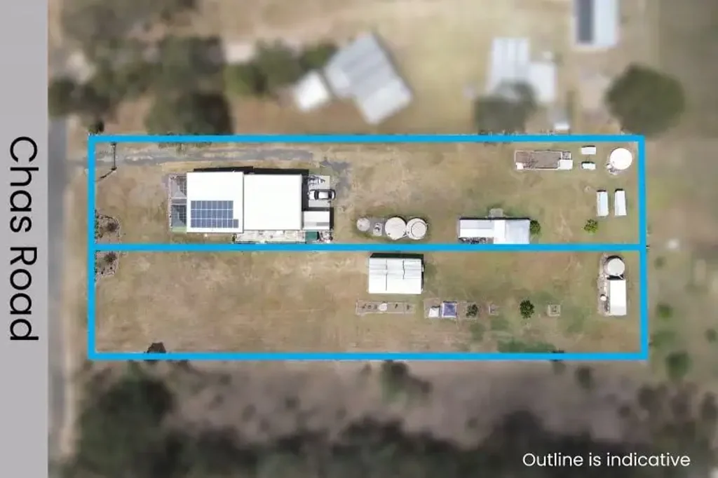 Crows Nest 3कमरा One acre on 2 titles!