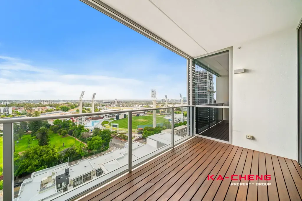 East Perth 2ਬੈੱਡਰੂਮ Bright North-Facing City Base with River & Stadium & Queens Gardens Views
