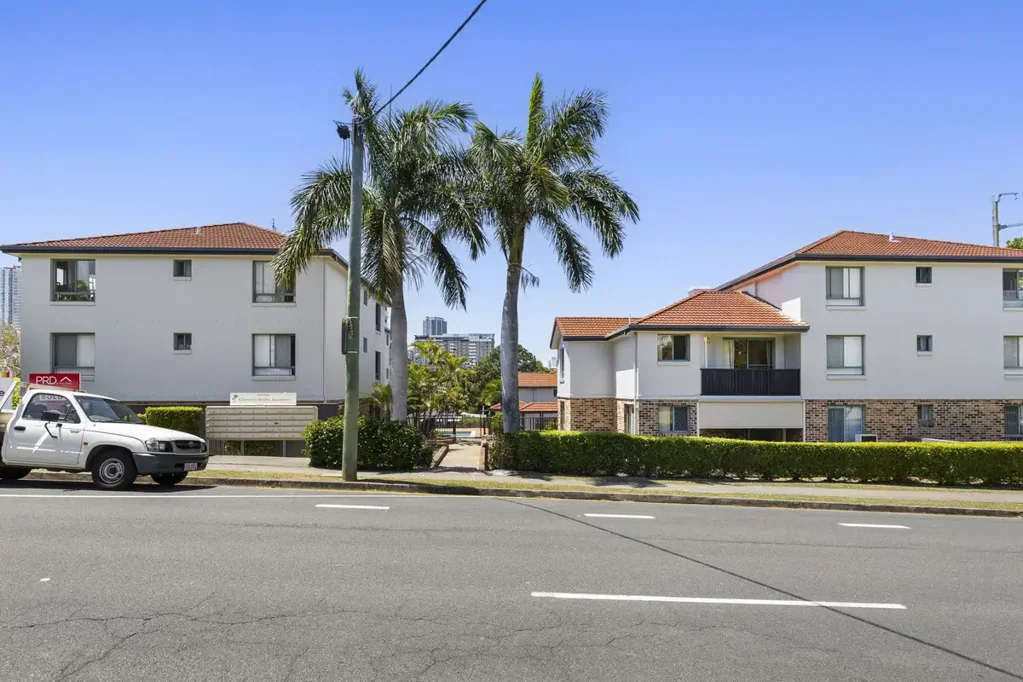 Southport 1chambre High-Yield Investment in Prime Southport Location � Walk to CBD and G:Link!