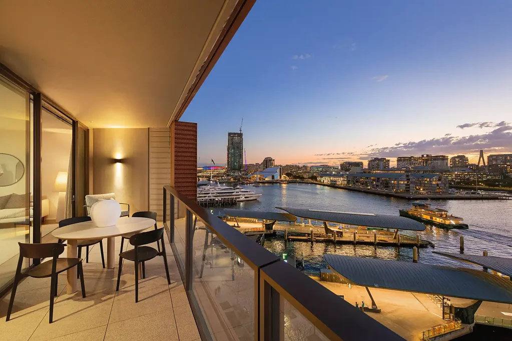 Barangaroo 3房 采光充足的奢华公寓，坐拥壮丽水景 Light-filled luxury with magnificent water views