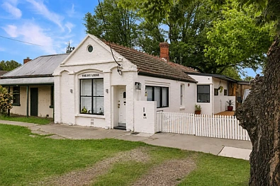 Unit 2/125 Russell Street, Bathurst, NSW 2795, 2房, 2浴, House