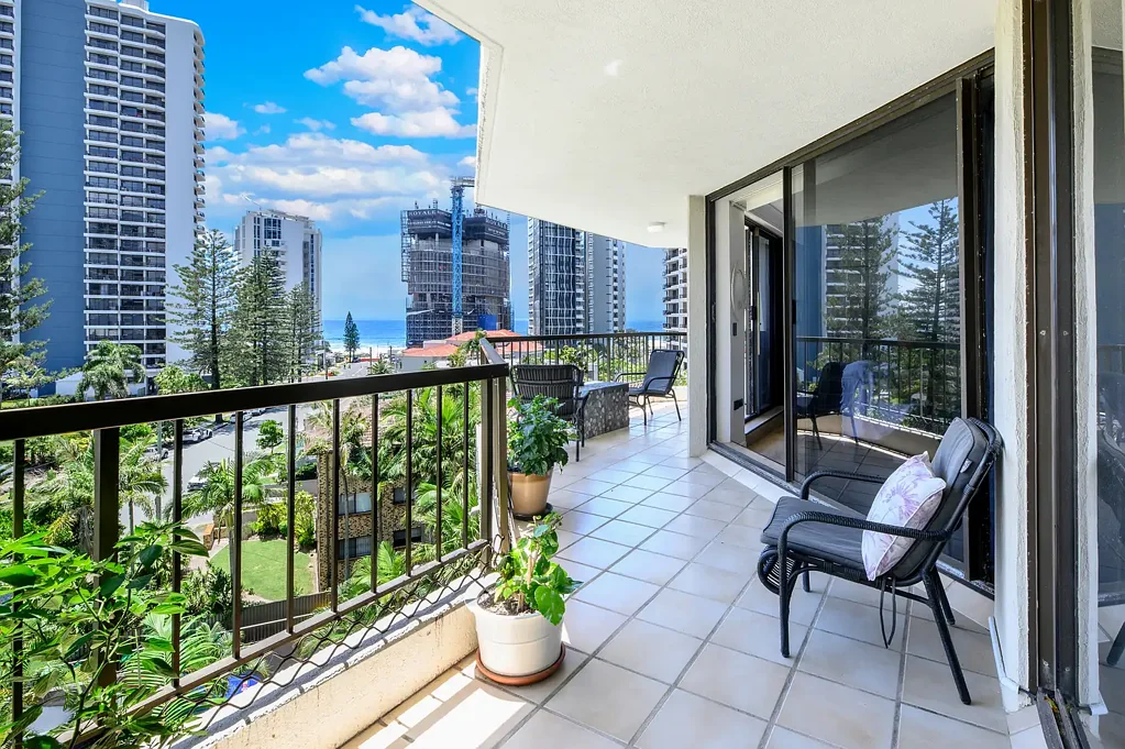Surfers Paradise 2ਬੈੱਡਰੂਮ Ocean Views - MUST BE SOLD - Very spacious!