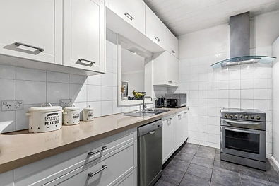 128 Acacia Road, Kirrawee, NSW 2232, 4 slaapkamers, 2 badkamers, House