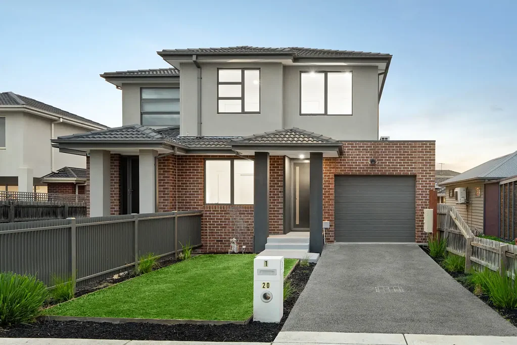 Clayton 4 Slaapkamer North-Facing Family Excellence with Dual-Level Flexibility