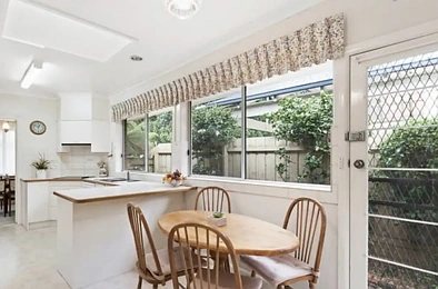 2A Streeton Court, Mont Albert, VIC 3127, 3房, 1浴, House