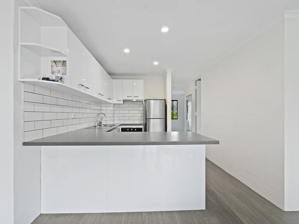 30/1849 - 1851 Gold Coast Highway, Burleigh Heads, QLD 4220