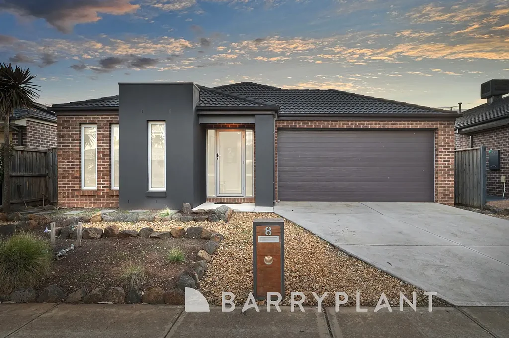 8 Nore Crescent, Weir Views, VIC 3338