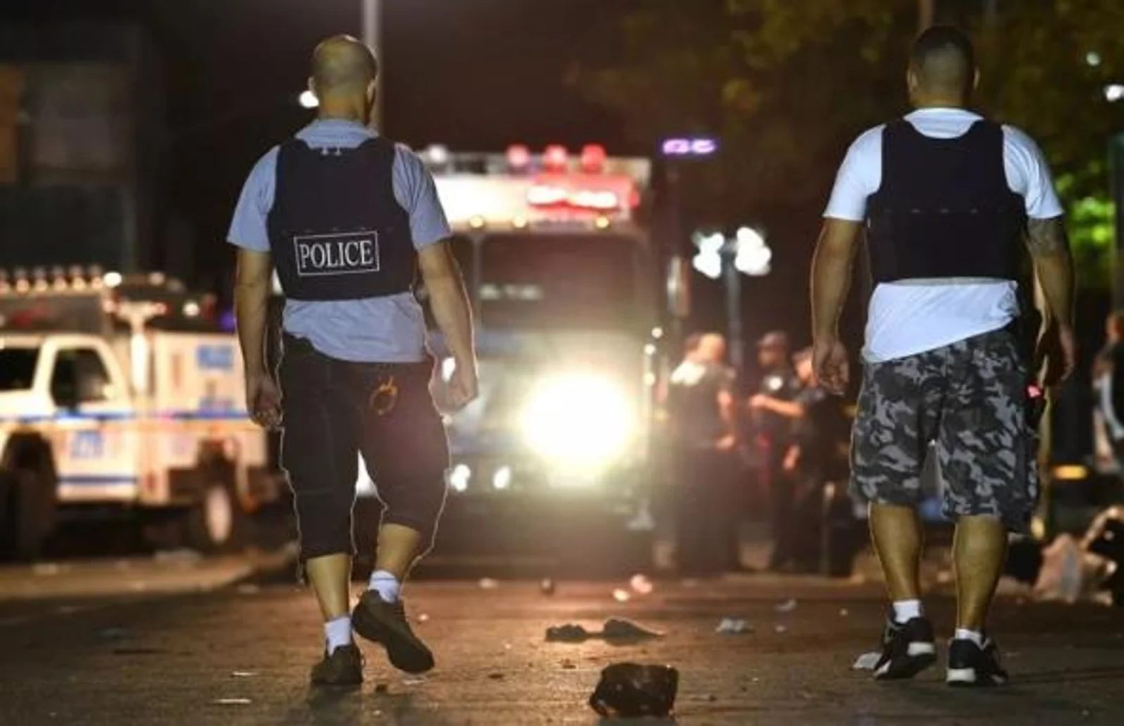 纽约爆发枪击案!凶手朝人群开枪,已致1死11伤(组图)