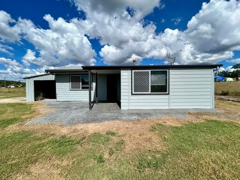 Modern Country Charm on a Spacious 4047m² Block