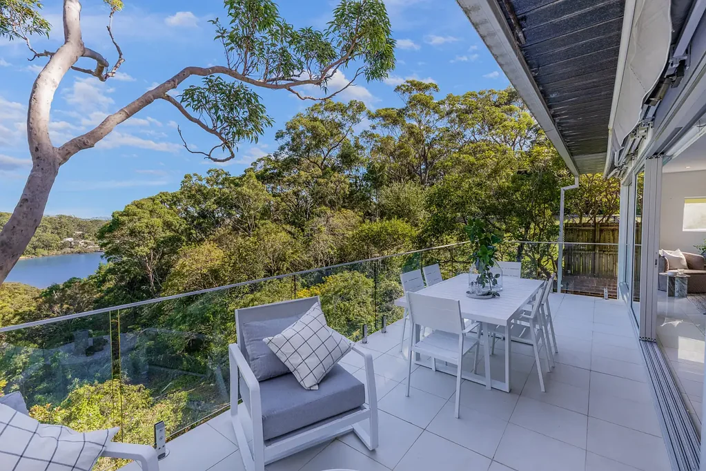 Oyster Bay 5 Bedroom Tidal-Waterfront Haven