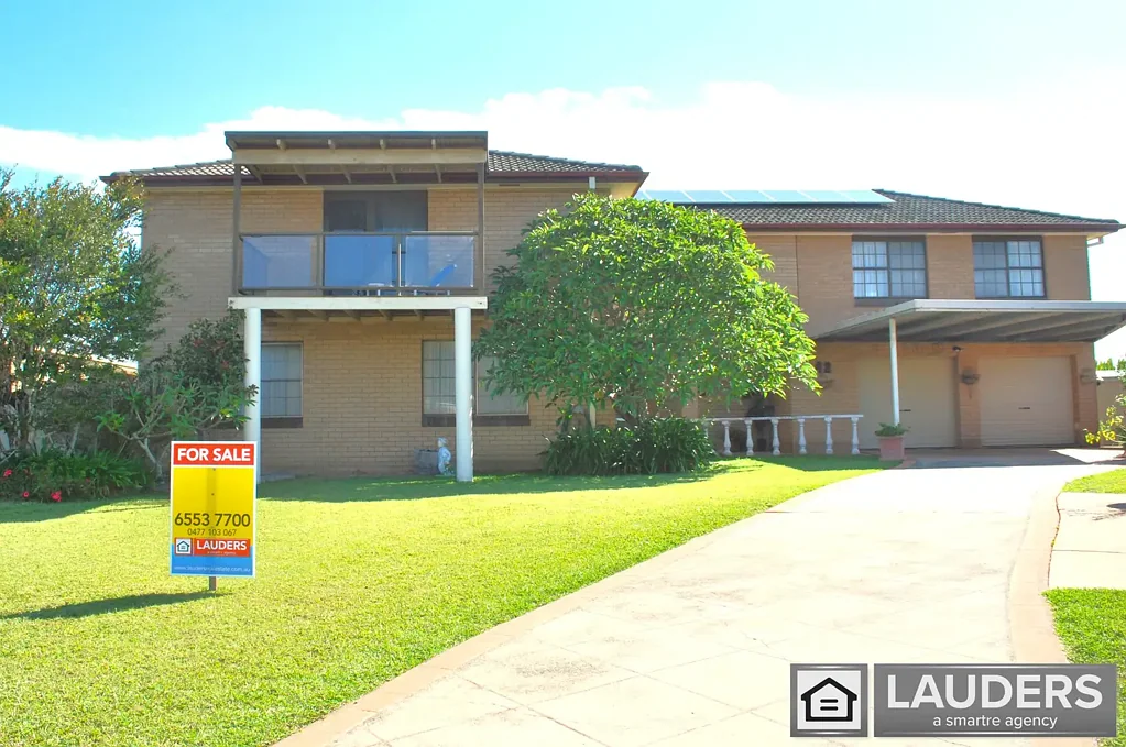 Old Bar 5ਬੈੱਡਰੂਮ Spacious 1980s Classic