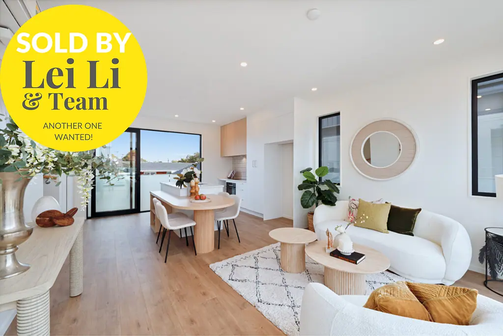 4/6 Shakespeare Road, Milford, North Shore City, Auckland