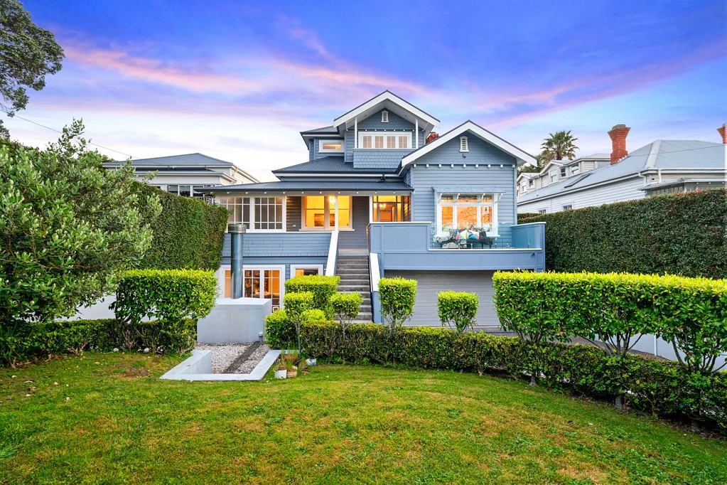 Mount Eden 4غرفة نوم Timeless Elegance Meets Comfort - DGZ