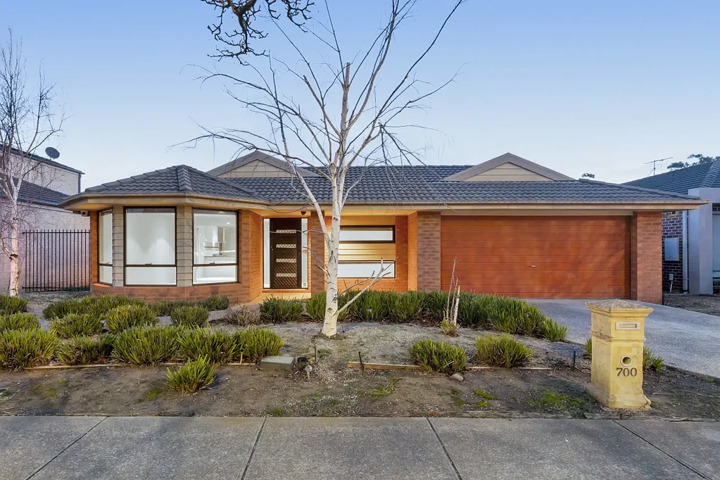 Tarneit 3 Bedroom Spacious Family Living with Style and Comfort