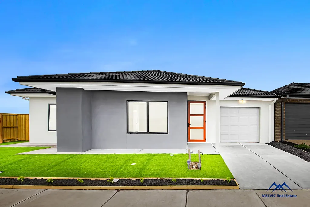 22 Kenmore Way, Clyde North, VIC 3978