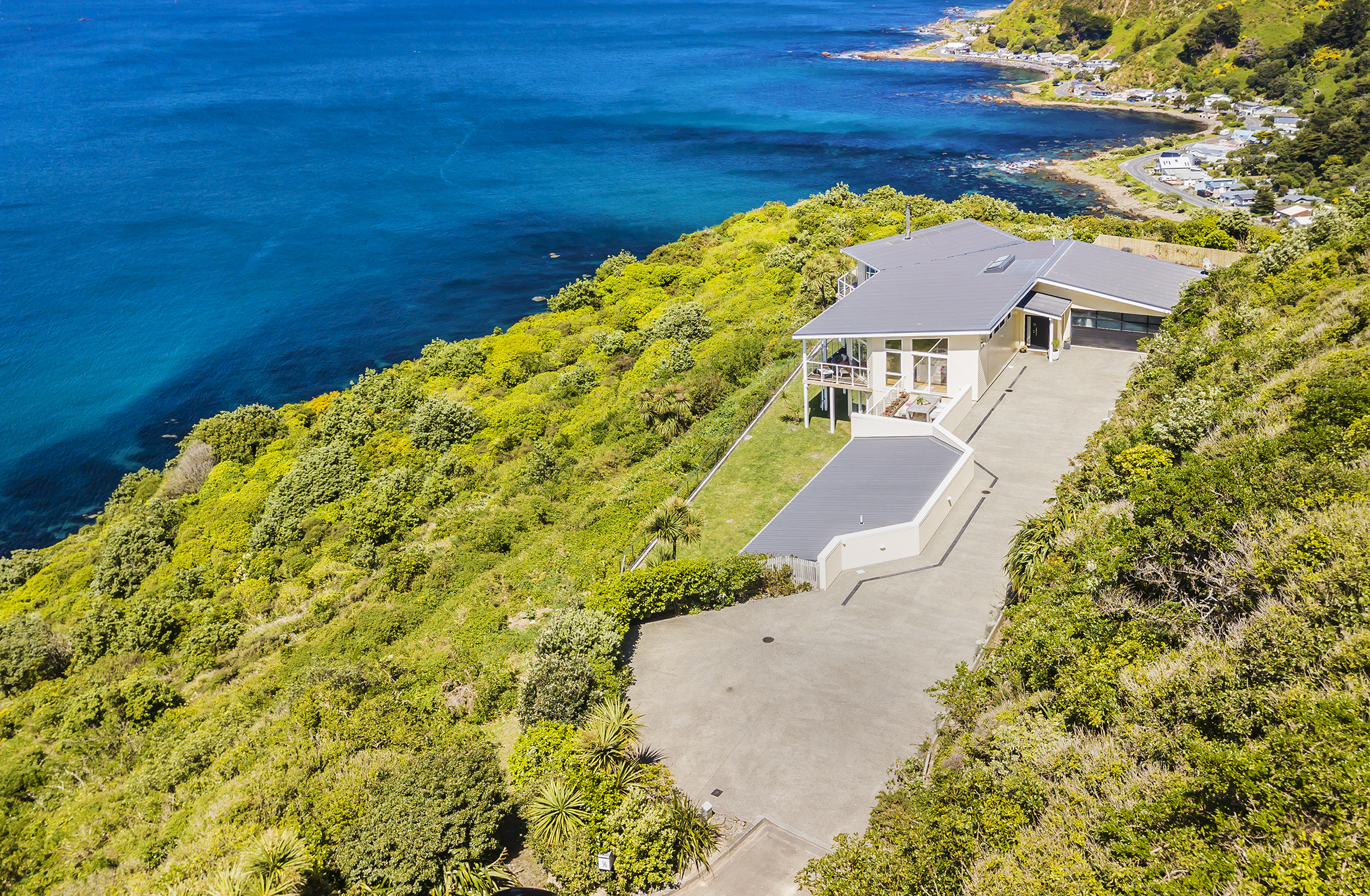 16 Signallers Grove, Breaker Bay