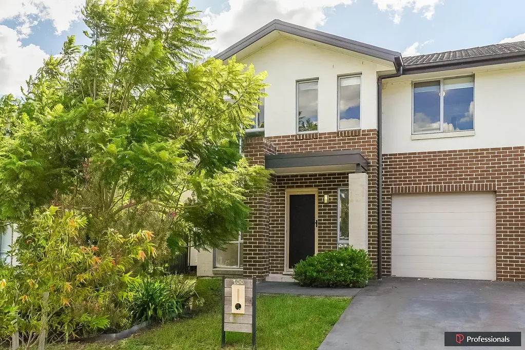 100 Hampshire Boulevard, Spring Farm, NSW 2570