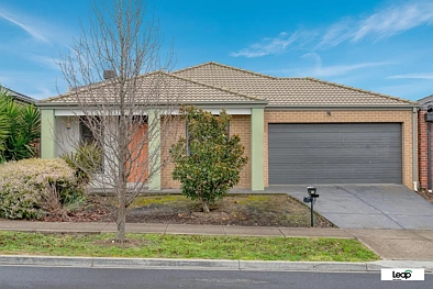 Mernda 4chambre Charming 4-Bedroom Family Home in Mernda - Perfect Blend of Modern Convenience and Peaceful Living