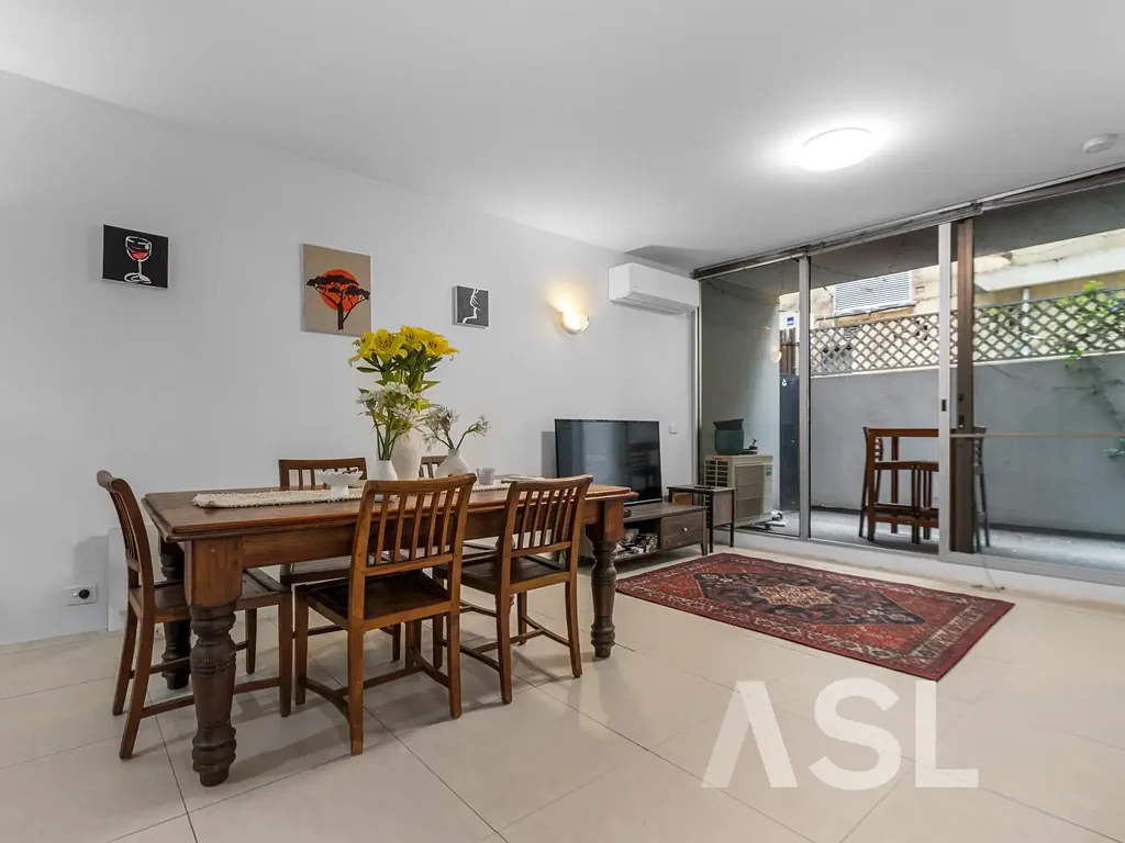 4/100 Queensberry Street, Carlton, VIC 3053