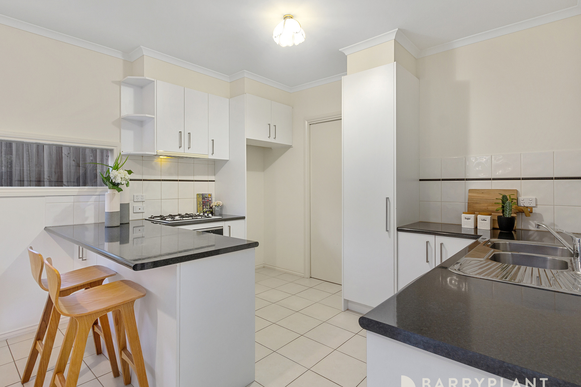 UNIT 1 4 MYRTLE ST, BAYSWATER VIC 3153, 0 침실, 0 욕실, Townhouse