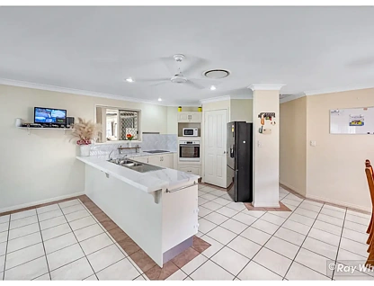 37 KAVANAGH CRESCENT, Koongal, QLD 4701, 4 غرف, 2 حمامات, House