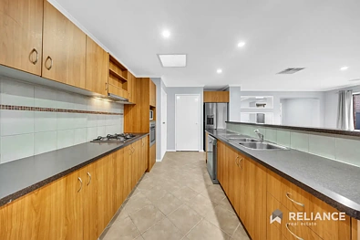 21 Stringybark Close, Manor Lakes, VIC 3024, 4 Bedrooms, 2 Bathrooms, House