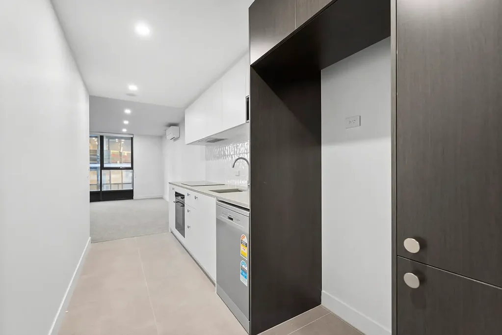 Modern One Bedroom Apartment in the Heart of Phillip