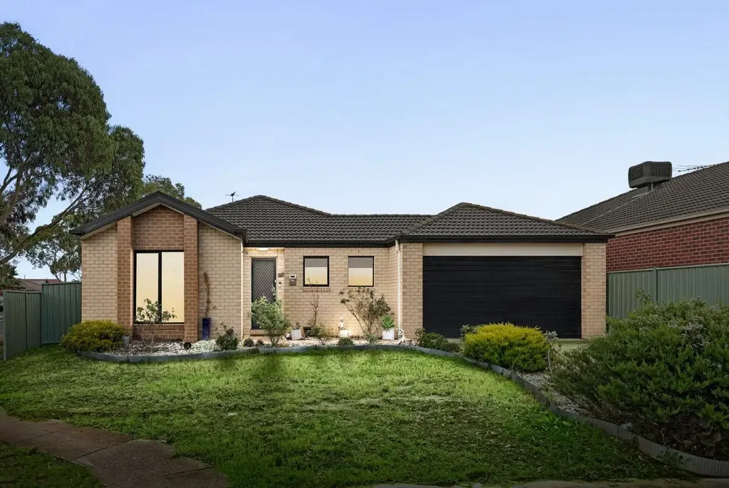 4 BEDROOM HOME FOR RENT IN WYNDHAM VALE