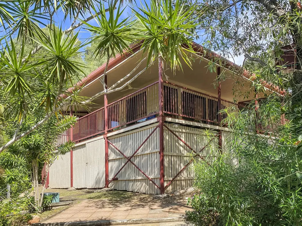 TWO BEDROOM FURNISHED HOME IN ARCADIA - AVAILABLE FOR 8 MONTH TENANCY