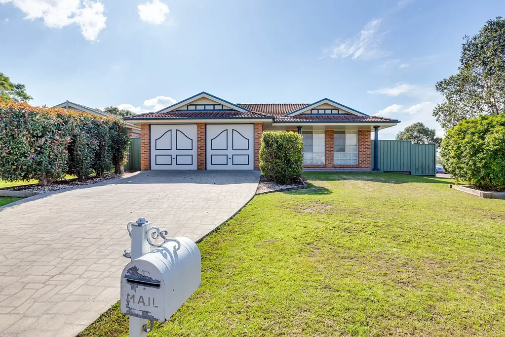 1 Rosewood Avenue, Thornton, NSW 2322