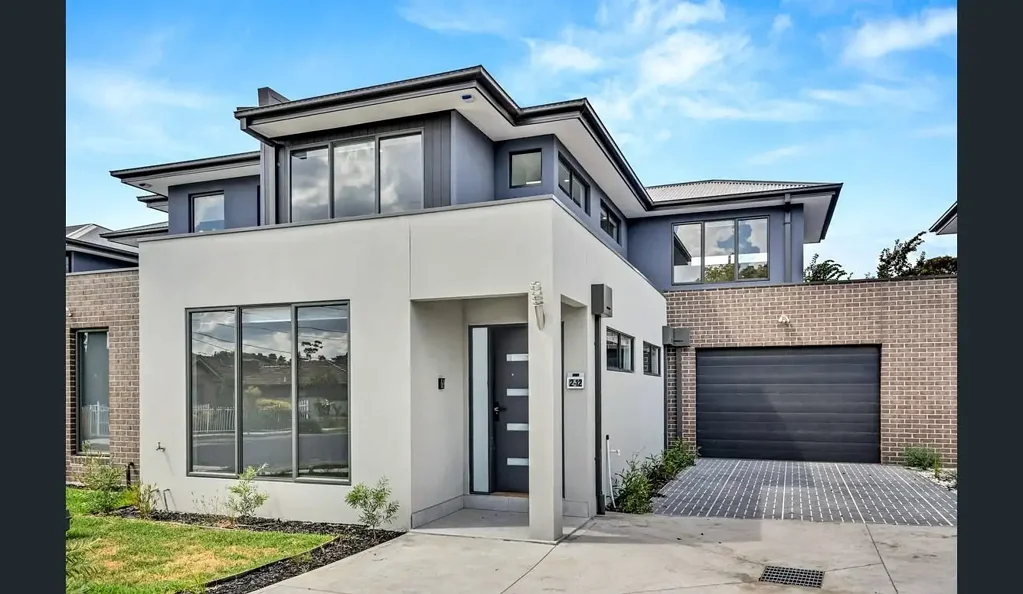 2/12 Marmal Court, Tullamarine, VIC 3043