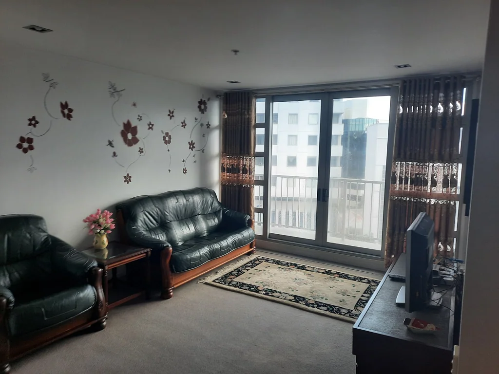 Fully Furnished - carpark available