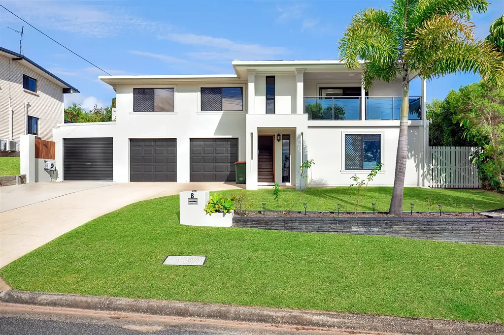 8 Canonbar Street, Clinton, QLD 4680