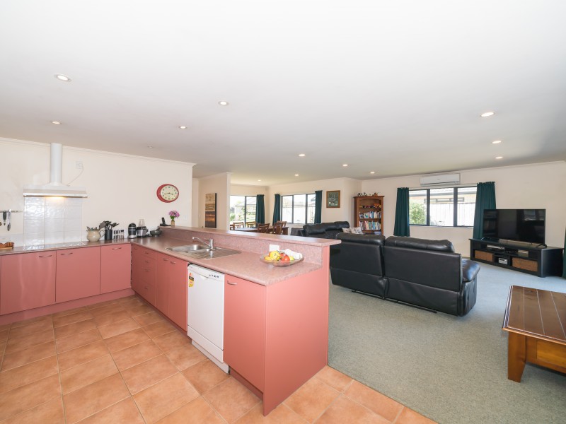 6 Brookside Close, Highbury, Palmerston North, 4 Schlafzimmer, 0 Badezimmer