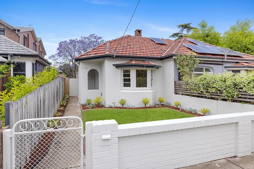 Three Bedroom Family Home with Parking!