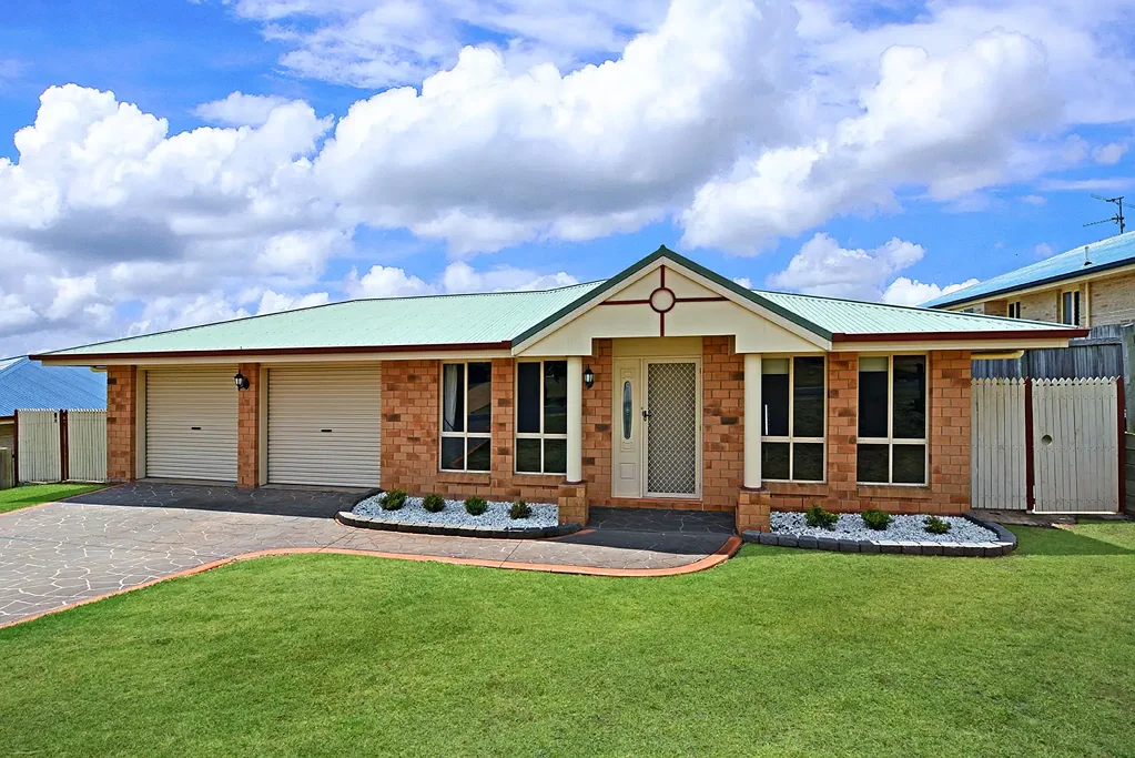 Large Fully Fenced Family Home Perfect For Entertaining