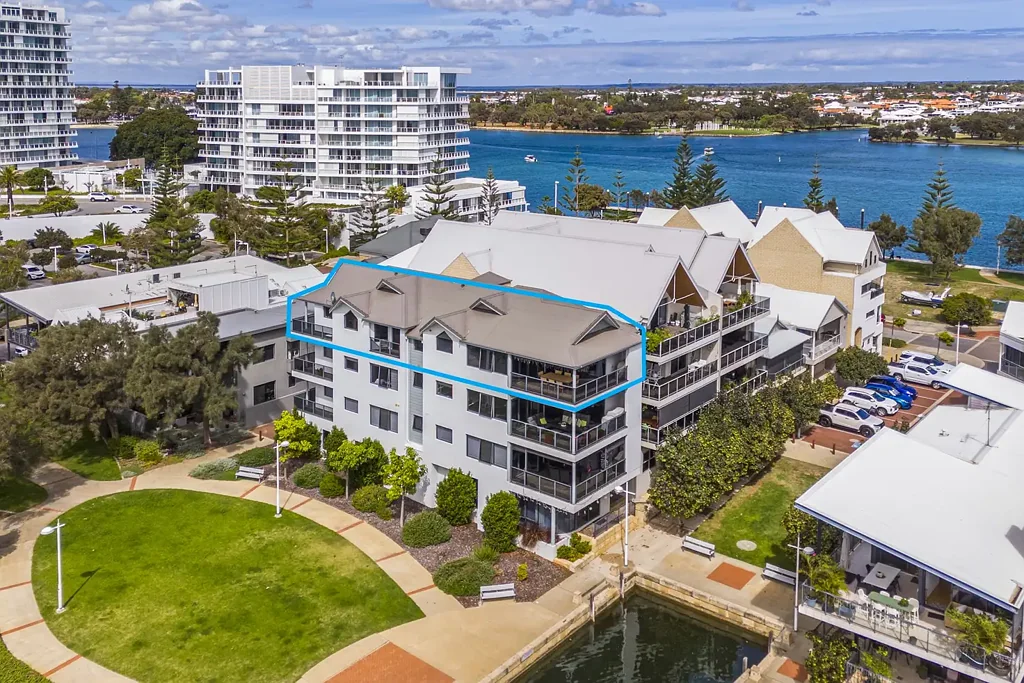 Mandurah 3房  PENTHOUSE WITH DUAL CANAL VIEWS
