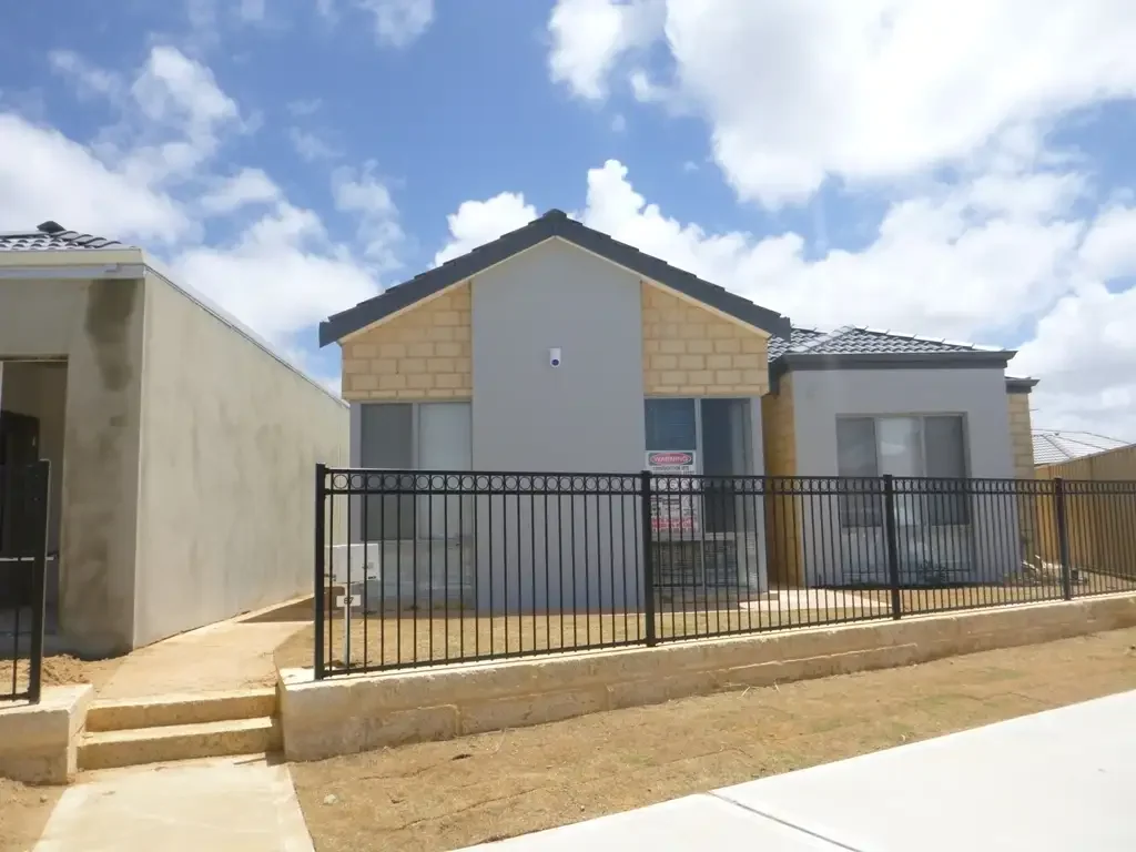 Spacious 3-Bedroom Home Opposite the Park