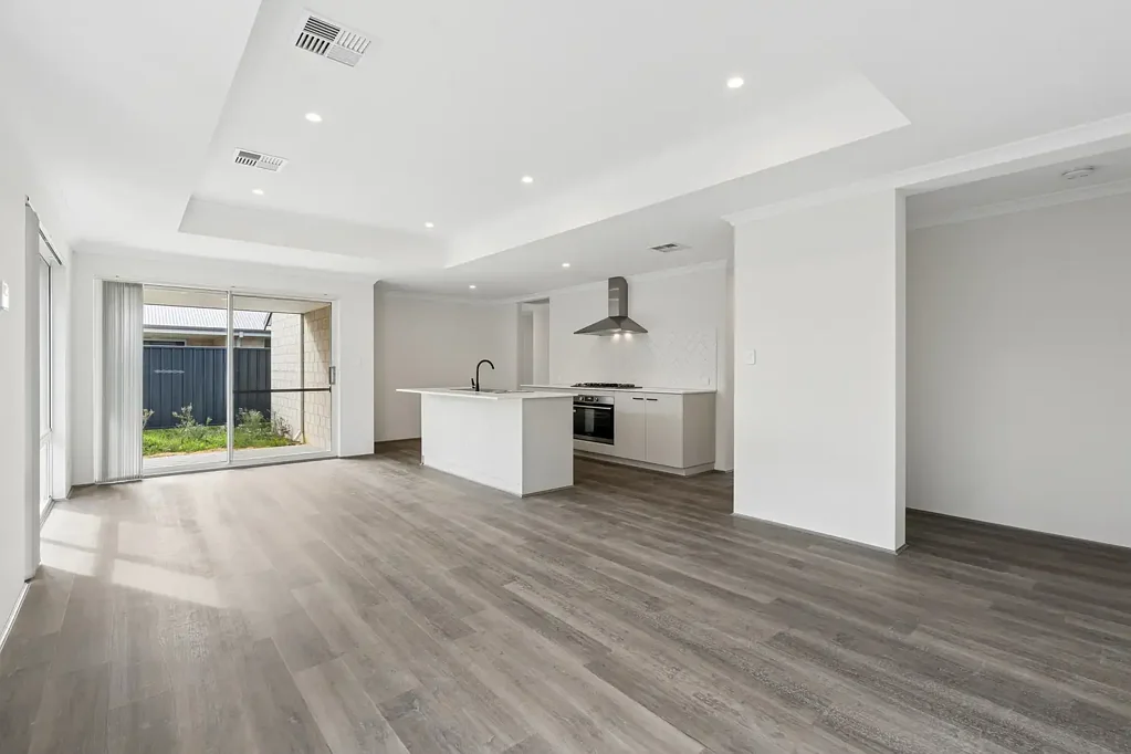 Brand New 5 x 2 home plus garage and study nook