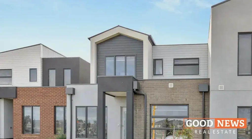 Modern Family Living in Prime Deanside Location!!