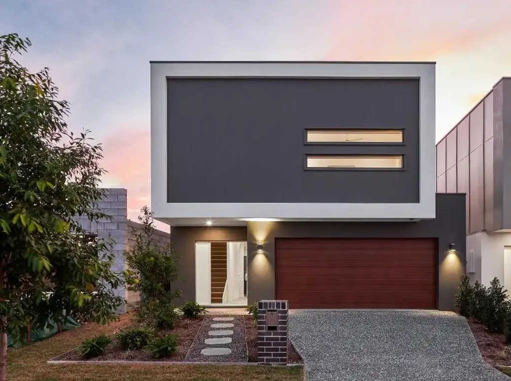 Beautifully 4 Bedroom Family Home!