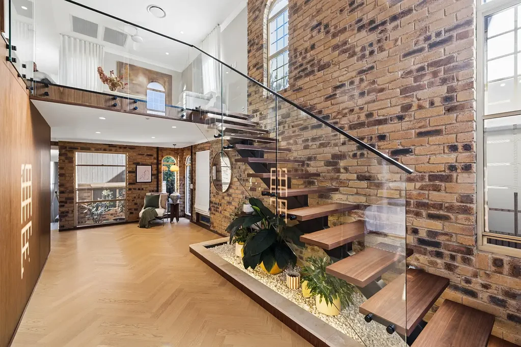 Balmoral 4房  A Residence Crafted for the Way Life Should Be Lived
