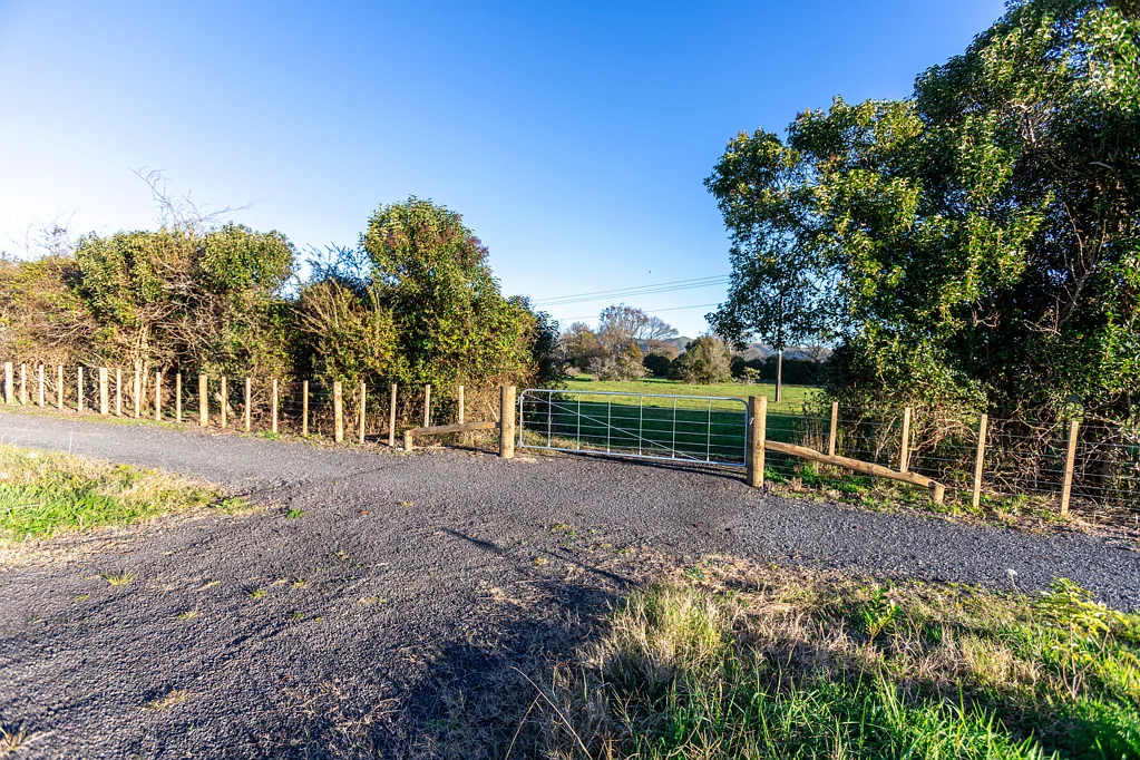 Paeroa The Best of Both Worlds
