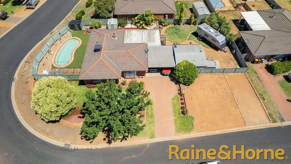 38 Meadowbank Drive, Dubbo, NSW 2830