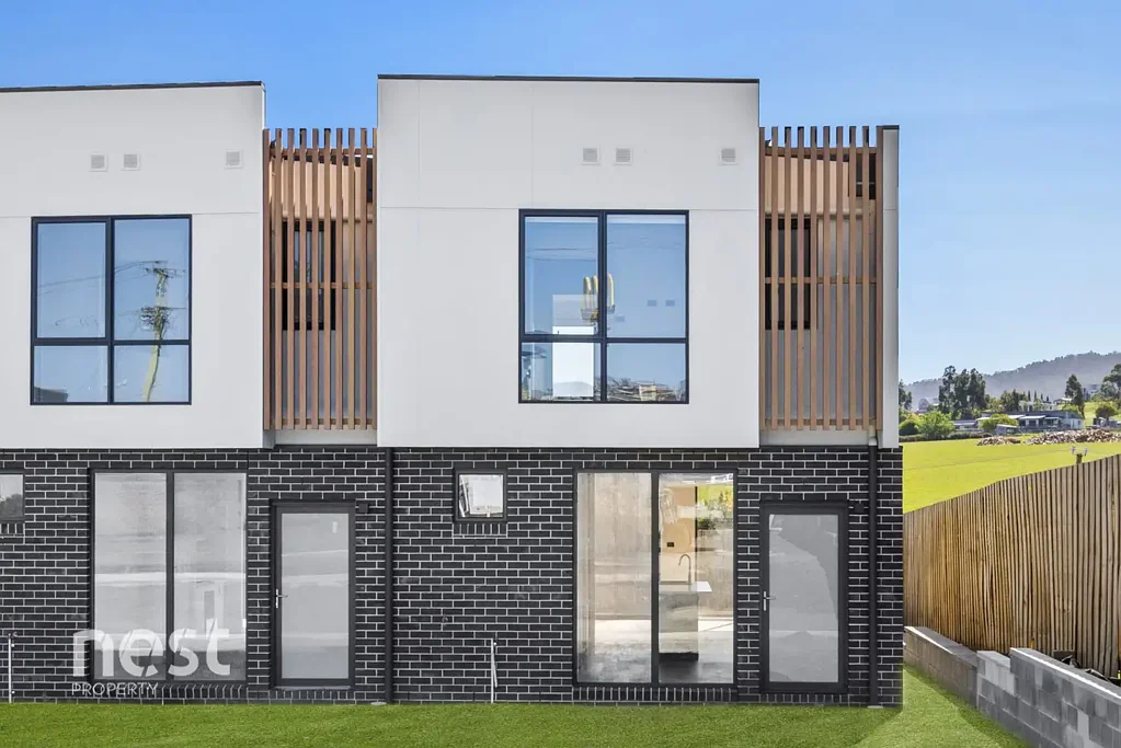 Luxury Living at 17 Old Main Road, Bridgewater